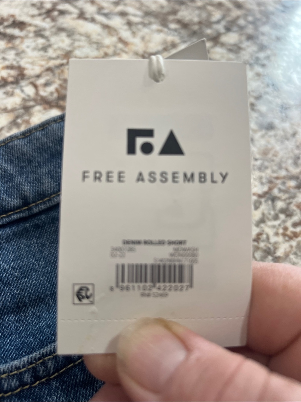 Free Assembly Mid-Rise Dark Blue Rolled Hem Denim Shorts - Picture 7 of 7